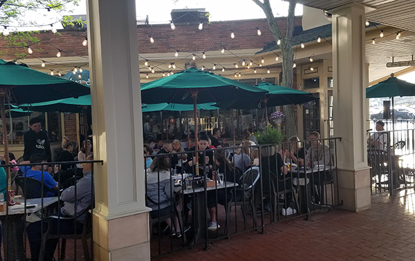 Courtyard Cafe outdoor dining